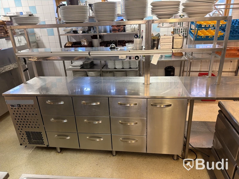 Köksarbetsstation med kylbänk och StayHot lampa, INOX BALTIC, TSK-2019
