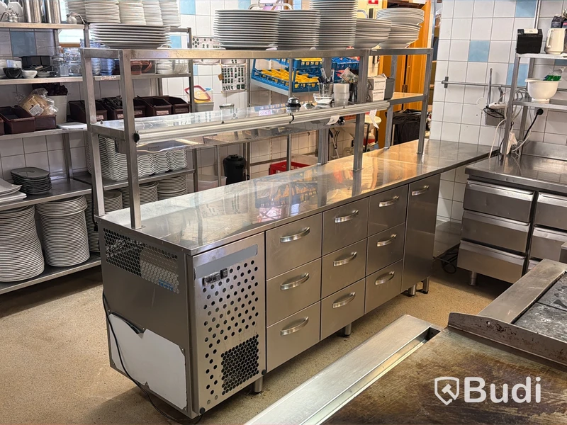 Köksarbetsstation med kylbänk och StayHot lampa, INOX BALTIC, TSK-2019