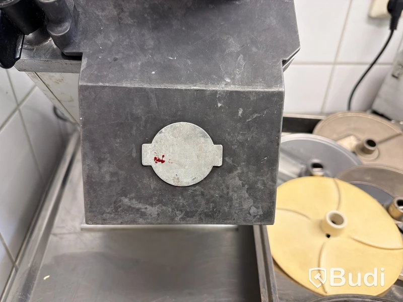 Grönsaksskärare, Hällde RG-100