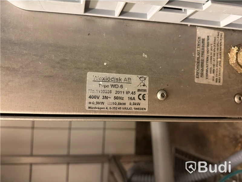 Huvdiskmaskin WD-6C med in- och utmatningsbänk