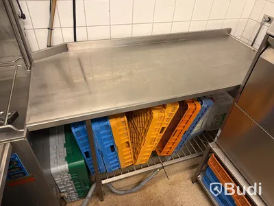 Huvdiskmaskin WD-6C med in- och utmatningsbänk