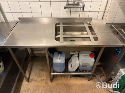 Huvdiskmaskin WD-6C med in- och utmatningsbänk