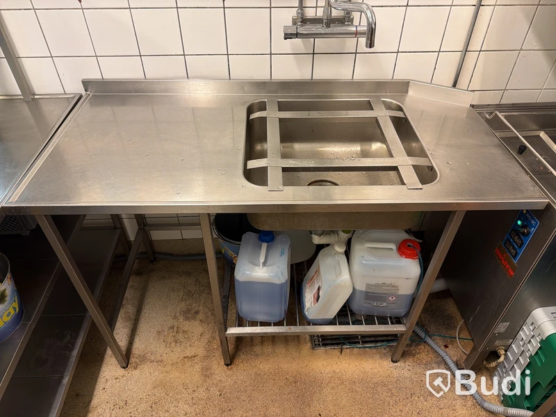 Huvdiskmaskin WD-6C med in- och utmatningsbänk