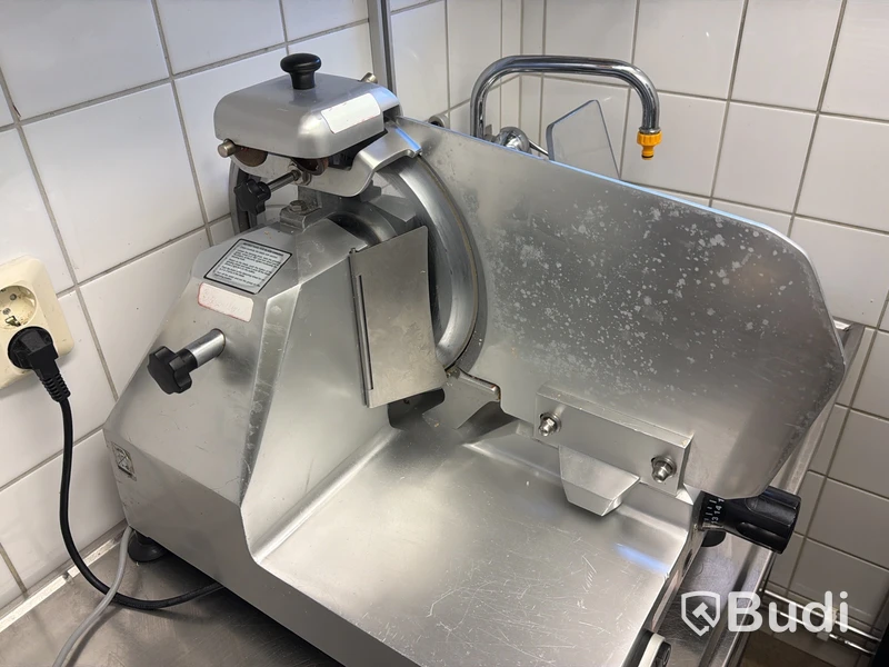 Skärmaskin, Beckens TC 300
