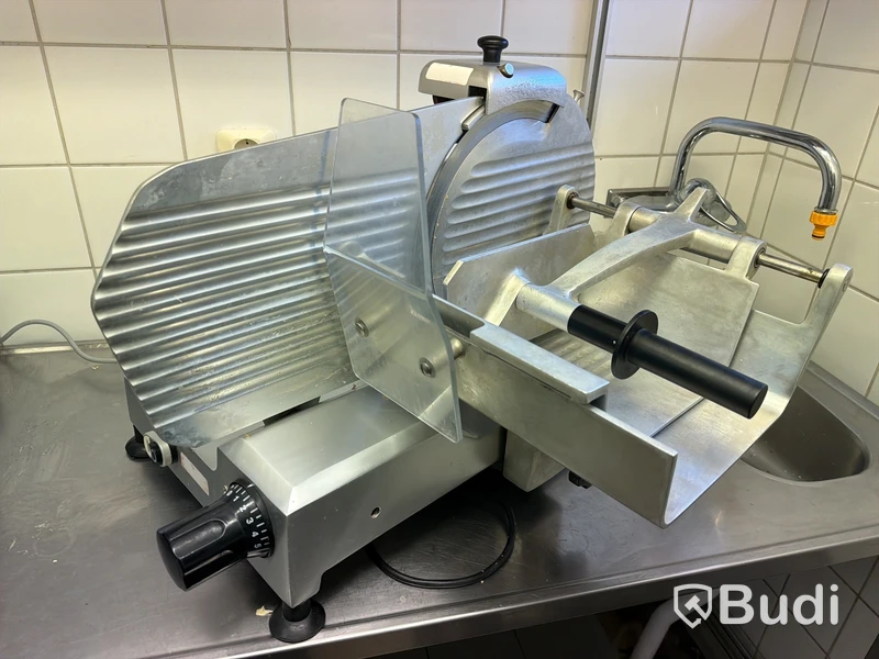Skärmaskin, Beckens TC 300