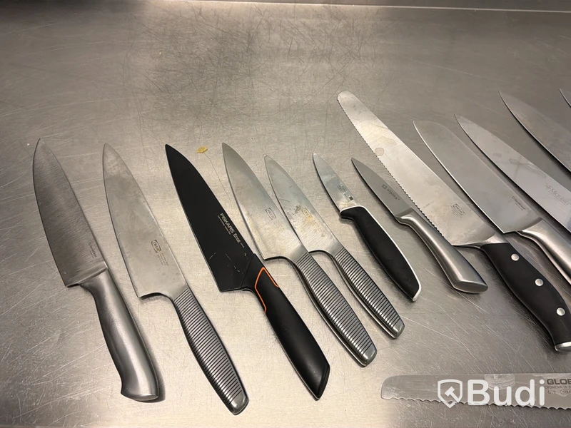 Köksknivar, 17st, bl.a. Victorinox och Global