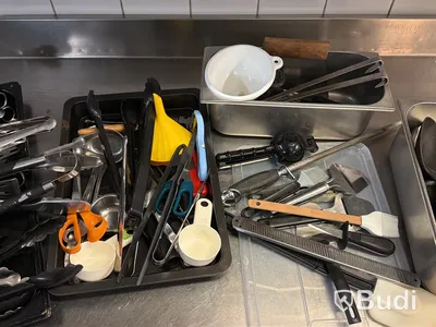 Parti diverse köksredskap