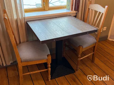 Restaurangmöbler - 14 st bord samt 42 st stolar