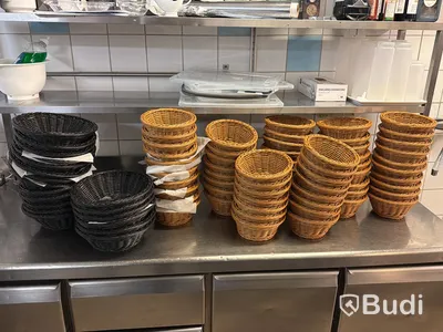 Parti rottingkorgar för t.ex. bröd/ pommes