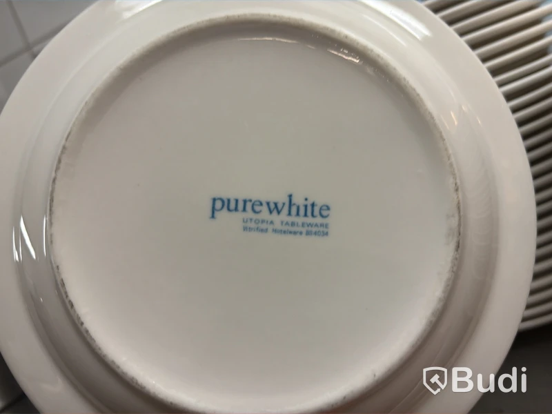 Sortiment diverse tallrikar, bl.a. Vega samt Purewhite