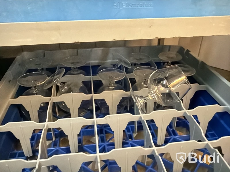 Stort sortiment diverse glas