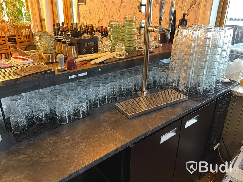 Stort sortiment diverse glas
