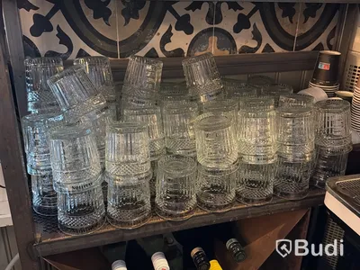 Stort sortiment diverse glas
