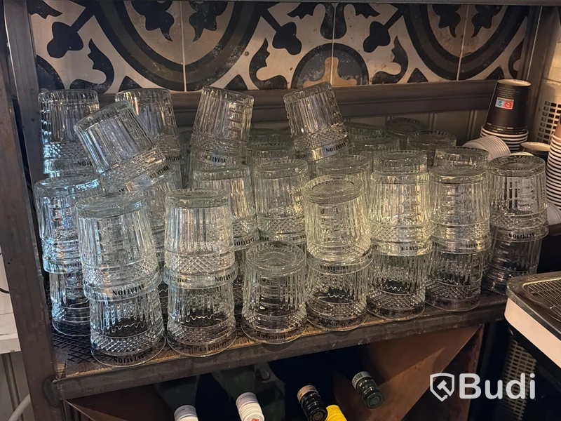 Stort sortiment diverse glas