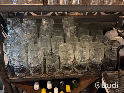 Stort sortiment diverse glas