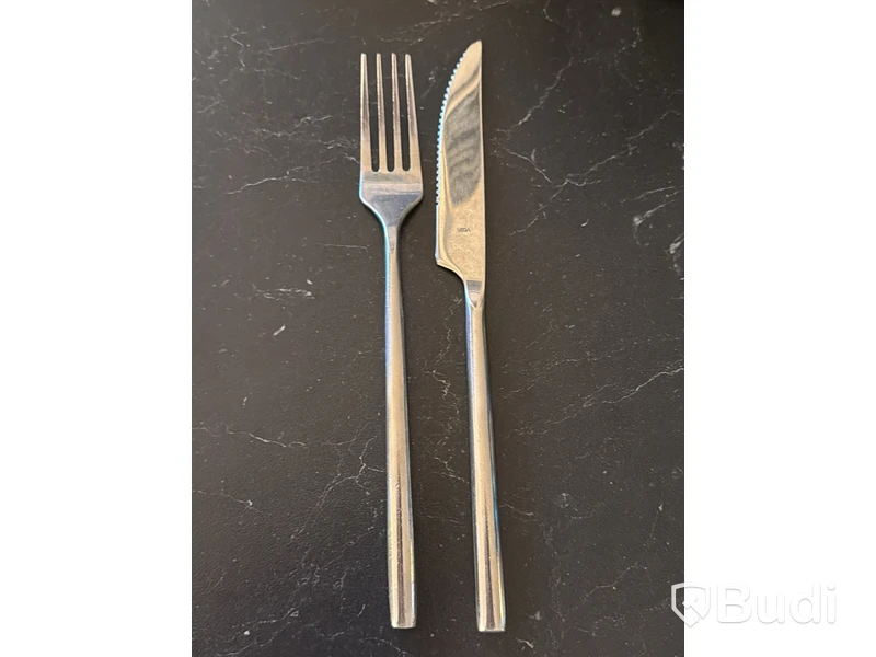 Bestickset, gafflar och knivar, Vega