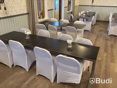 Konferensmöbler med 19 st bord samt 44 stolar