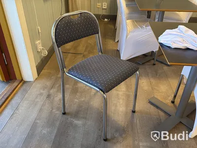 Konferensmöbler med 19 st bord samt 44 stolar