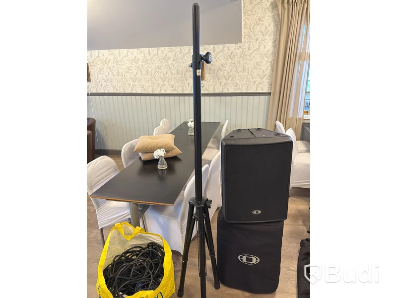 Ljudanläggning - ProFX8-mixer, Dynacord PowerSub 315 samt 2 st Dynacord D12