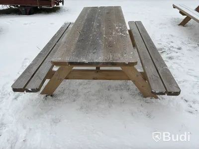 5 st picknickbord med två bänkar, trä
