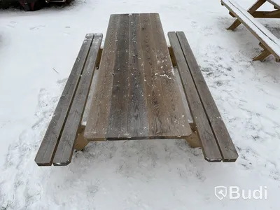 5 st picknickbord med två bänkar, trä