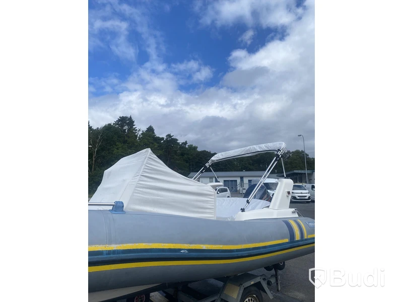 Ribbåt Marlin med Evinrude 150 hk. 2-takt. -2000. Längd (m): 6,30