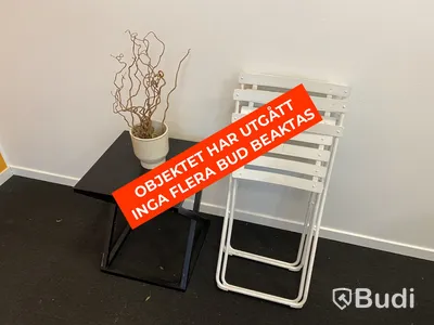 2 st. Stolar inkl. bord