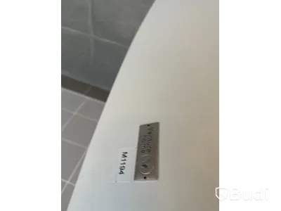 Stol Venture Home samt sidobord