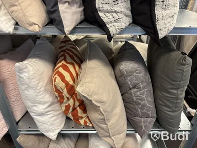 Parti med diverse prydnadskuddar