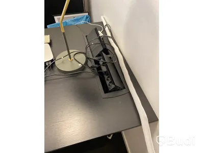 Arbetsstation med 2 st. kontorsstolar