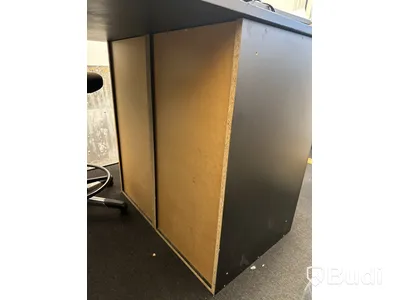 Arbetsstation med 2 st. kontorsstolar