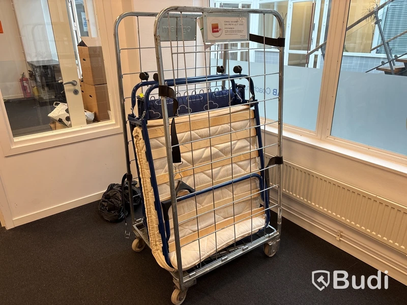 2 st. Gästsäng med transportvagn