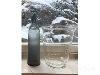 Parti med vaser och en korg