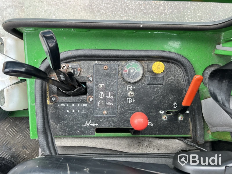 Redskapsbärare John Deere F1145 -1999 | Vikplog | Sandspridare