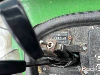 Redskapsbärare John Deere F1145 -1999 | Vikplog | Sandspridare