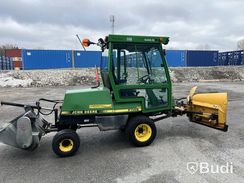 Redskapsbärare John Deere F1145 -1999 | Vikplog | Sandspridare