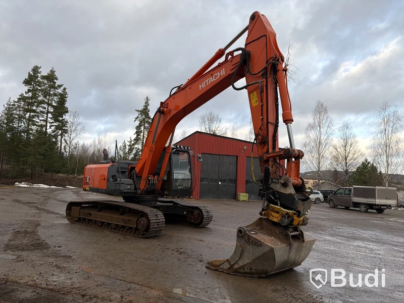 Grävmaskin Hitachi ZX250LC-5B -2013 | Engcon