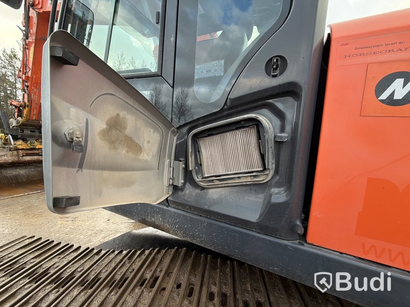 Grävmaskin Hitachi ZX250LC-5B -2013 | Engcon