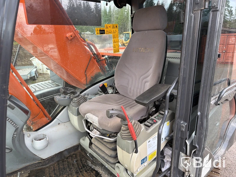 Grävmaskin Hitachi ZX250LC-5B -2013 | Engcon
