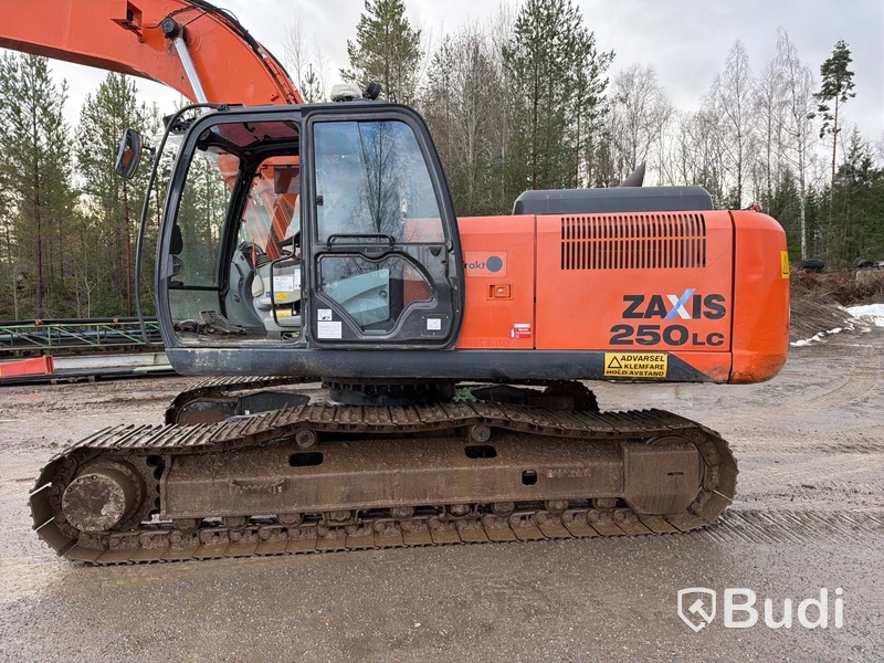 Grävmaskin Hitachi ZX250LC-5B -2013 | Engcon