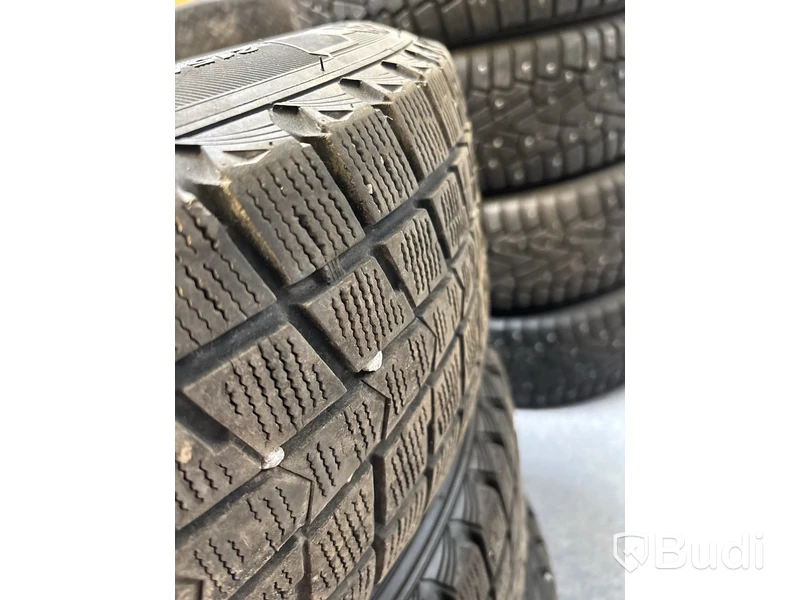 4 st. Vinterhjul Nexen 215/65R16 98Q