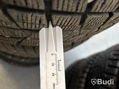 4 st. Vinterhjul Nexen 215/65R16 98Q