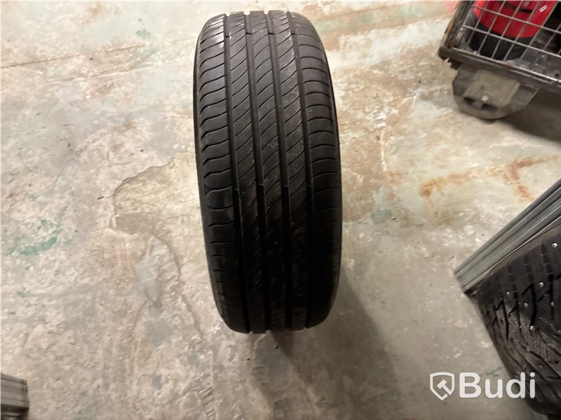 1 st. Sommardäck Michelin 195/55R16