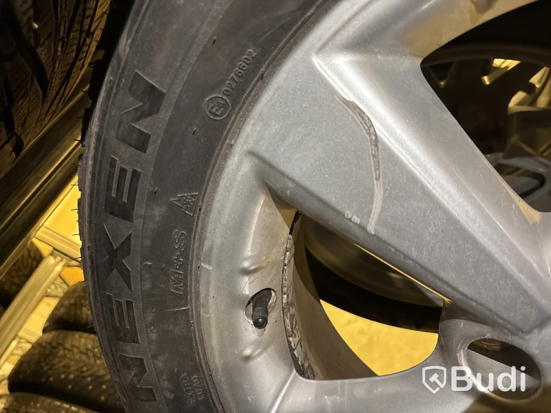 4 st. Vinterhjul Nexen 225/55R17