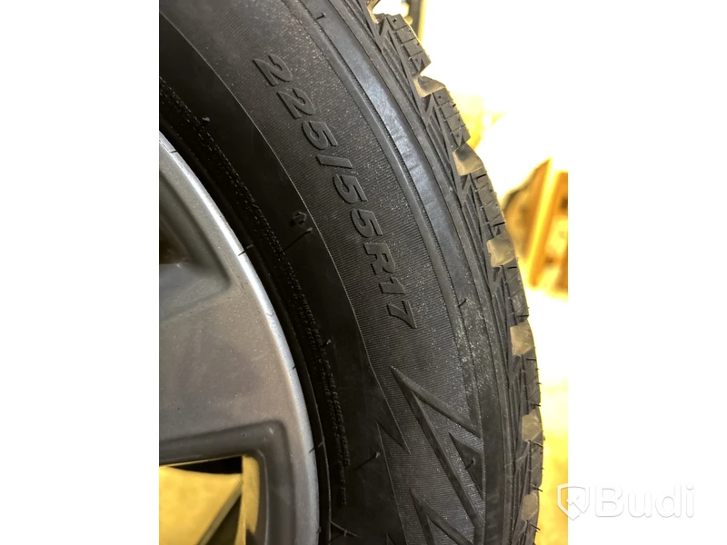 4 st. Vinterhjul Nexen 225/55R17