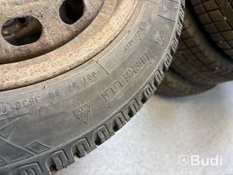 4 st. Vinterhjul  Pirelli 205/55R16 91T