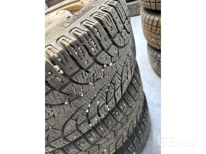 4 st. Vinterhjul  Pirelli 205/55R16 91T