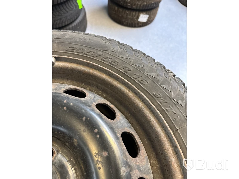4 st. Vinterhjul  Pirelli 205/55R16 91T