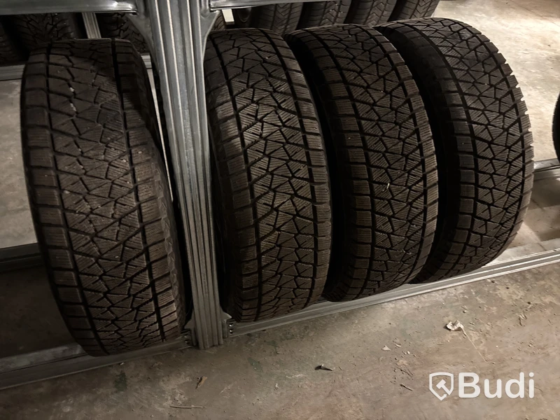 4 st. Vinterhjul Bridgestone 215/65R16 98S