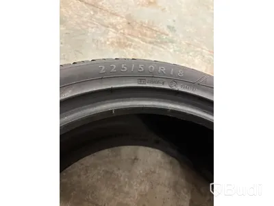 1 st. Vinterdäck Dunlop 225/50R18